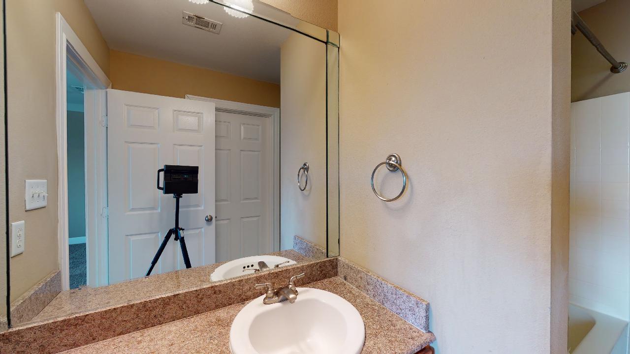 801 Luther Full property image