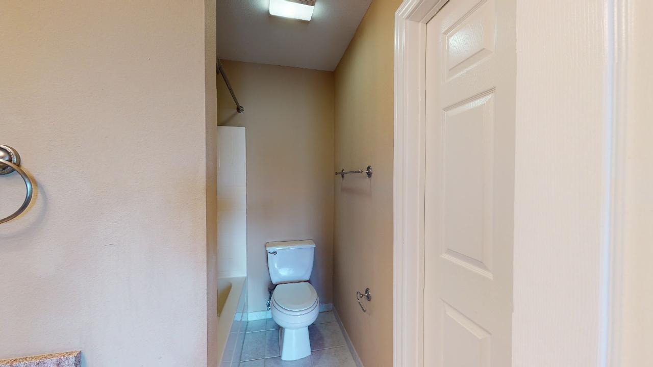 801 Luther Full property image