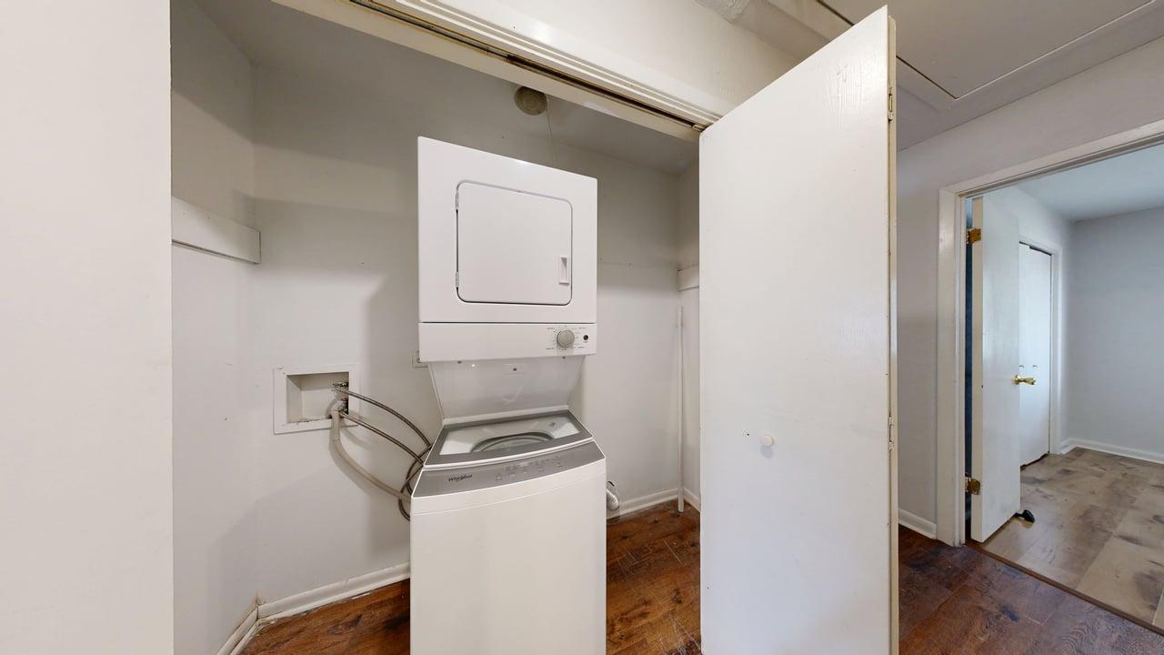 412 University Oaks property image