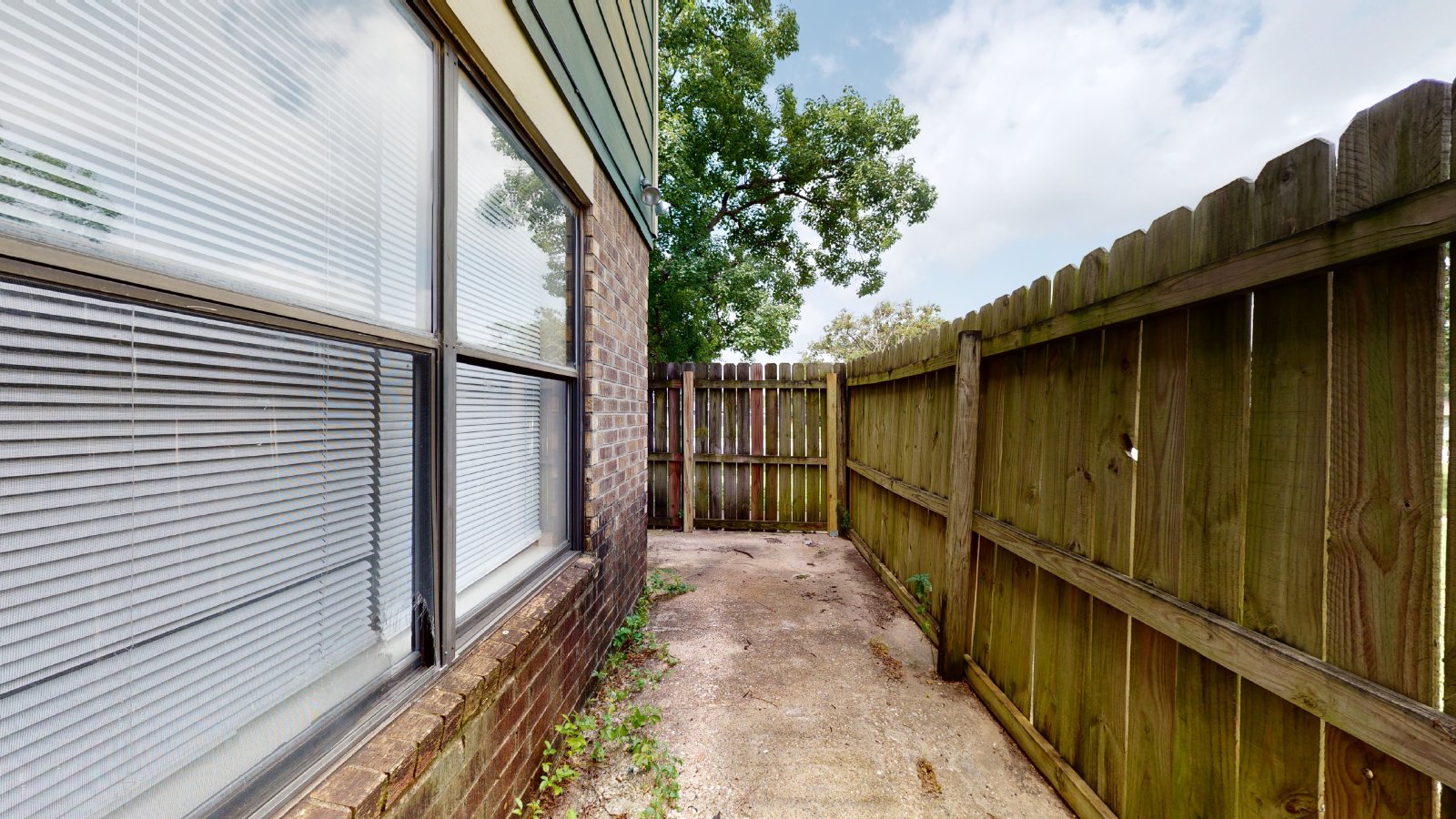 2807 Longmire Unit A property image