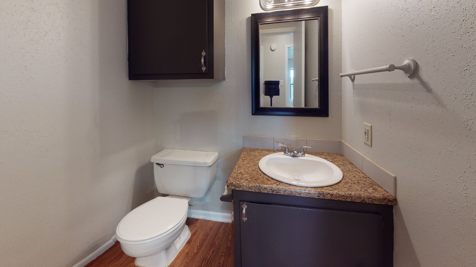 2807 Longmire Unit A property image