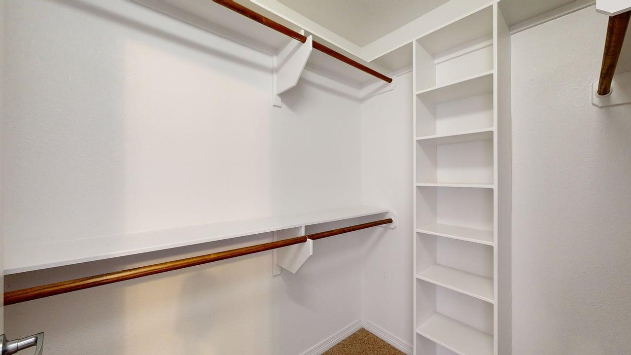 1198JB2811 property image