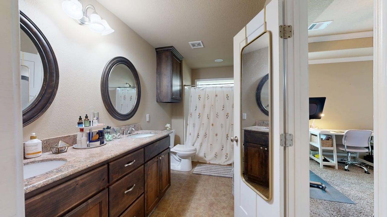 Room C property image