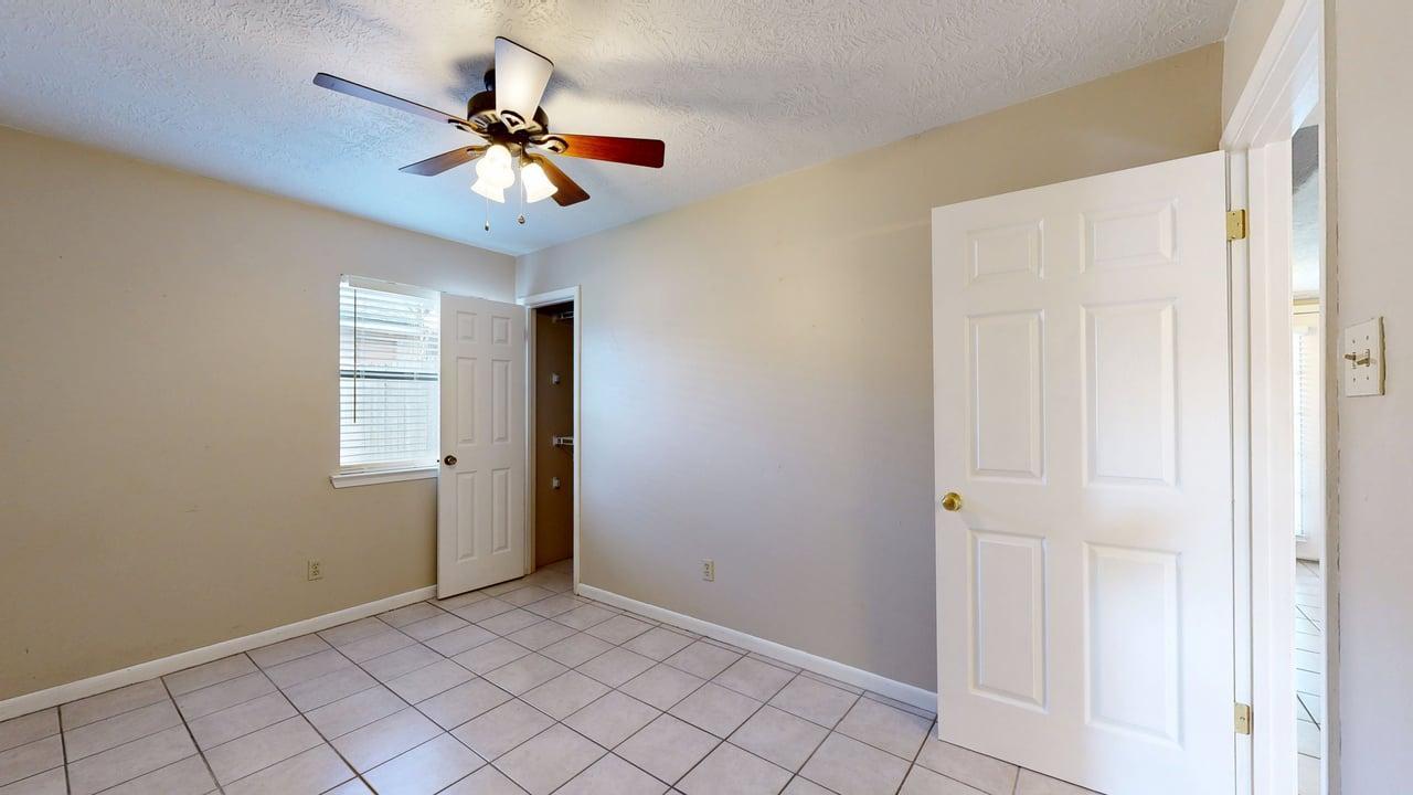 1002 Hardwood Lane property image
