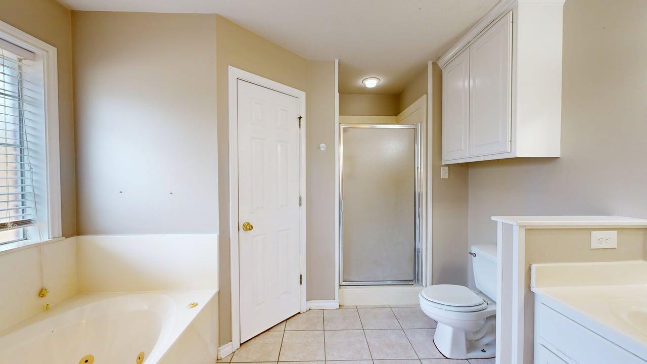 235 Stuttgart property image