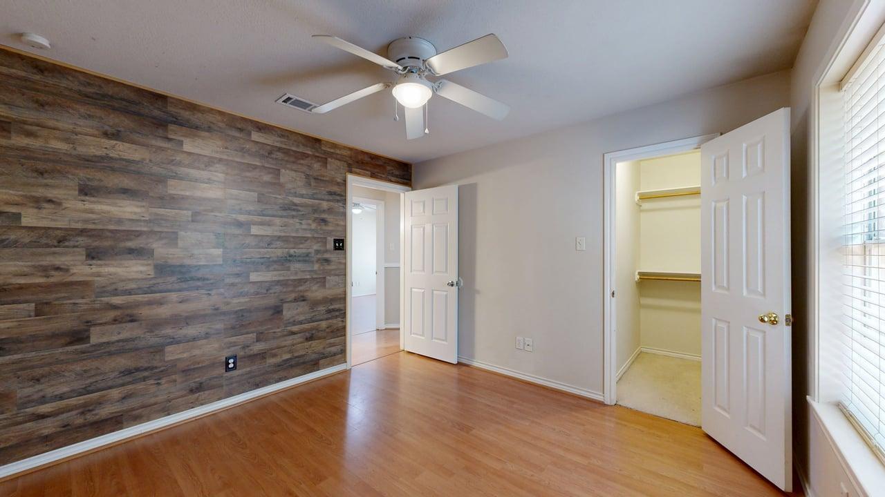 235 Stuttgart property image