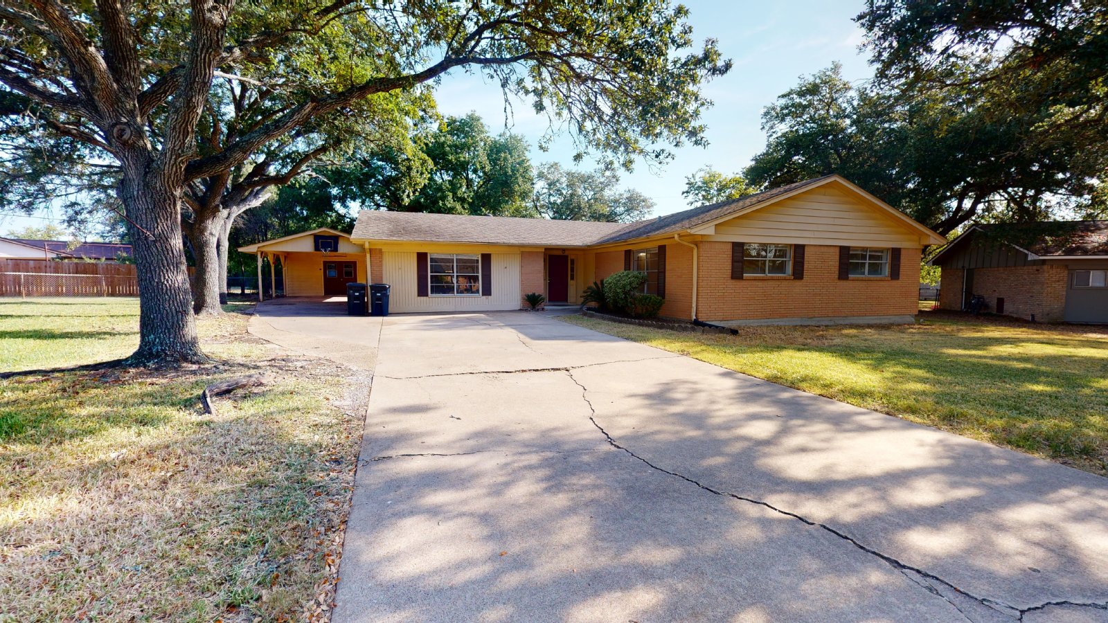 1207 Lawyer property image