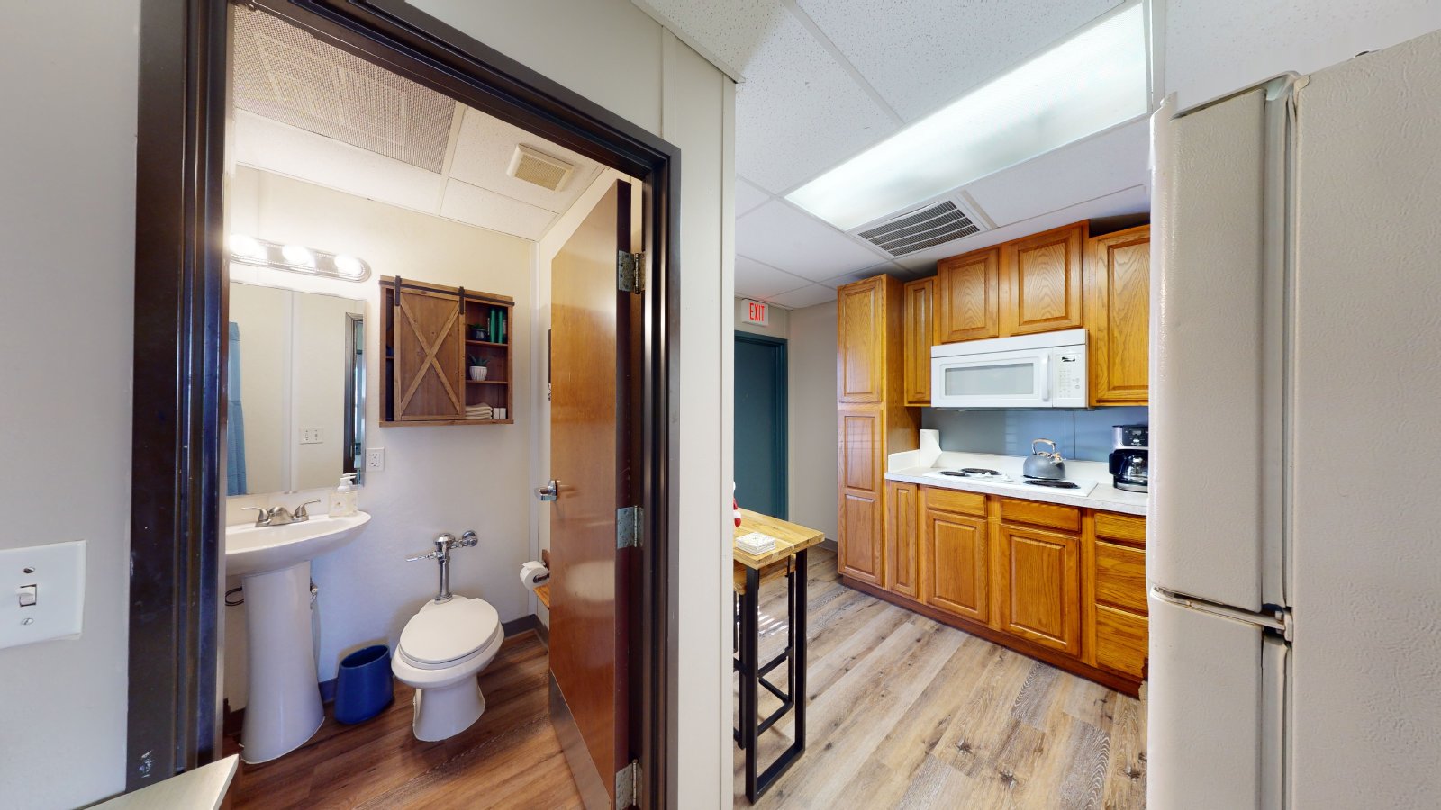 5585 Straub 102 property image