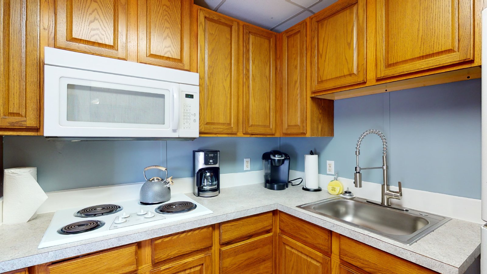 5585 Straub 102 property image