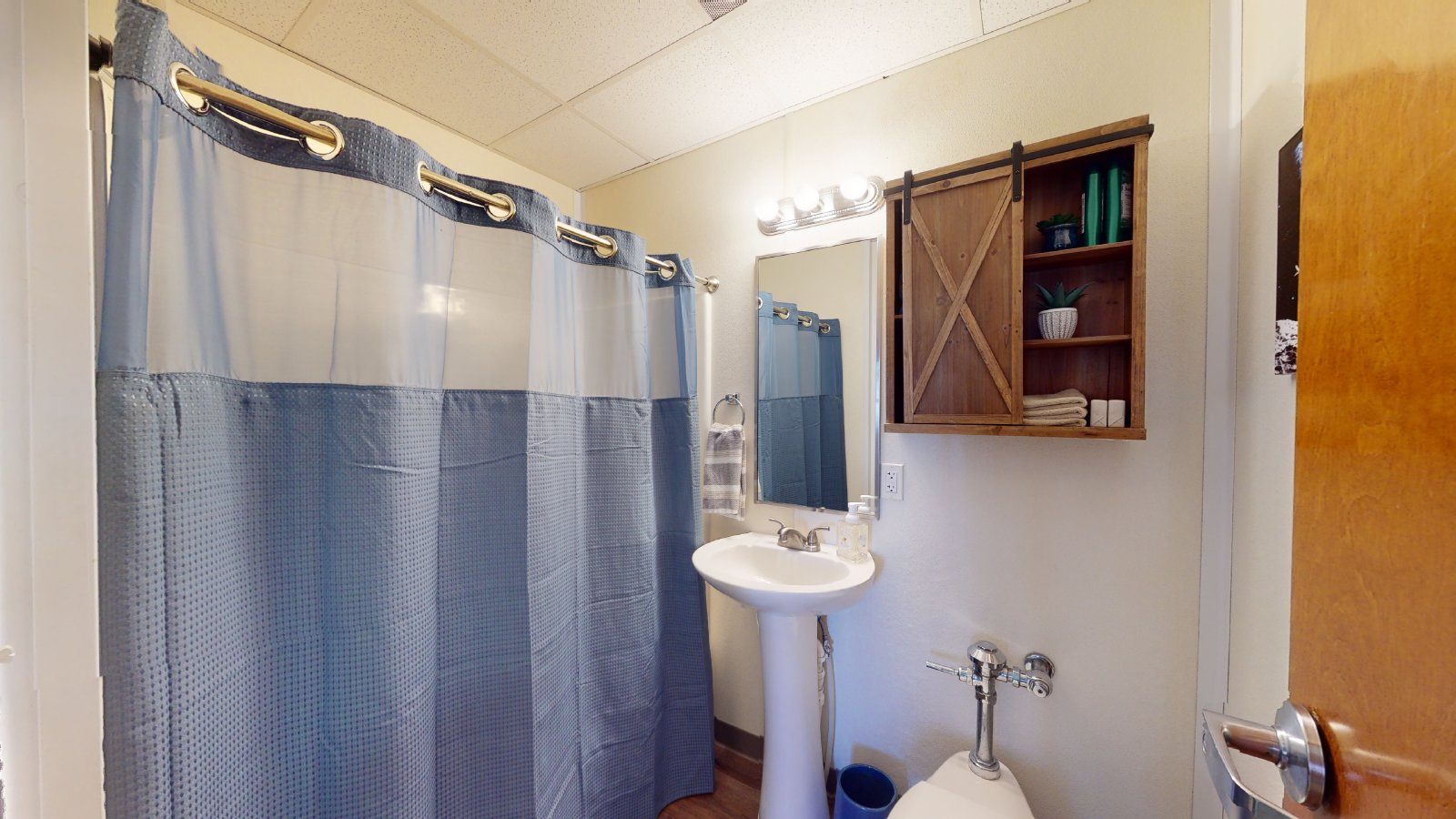 5585 Straub 102 property image