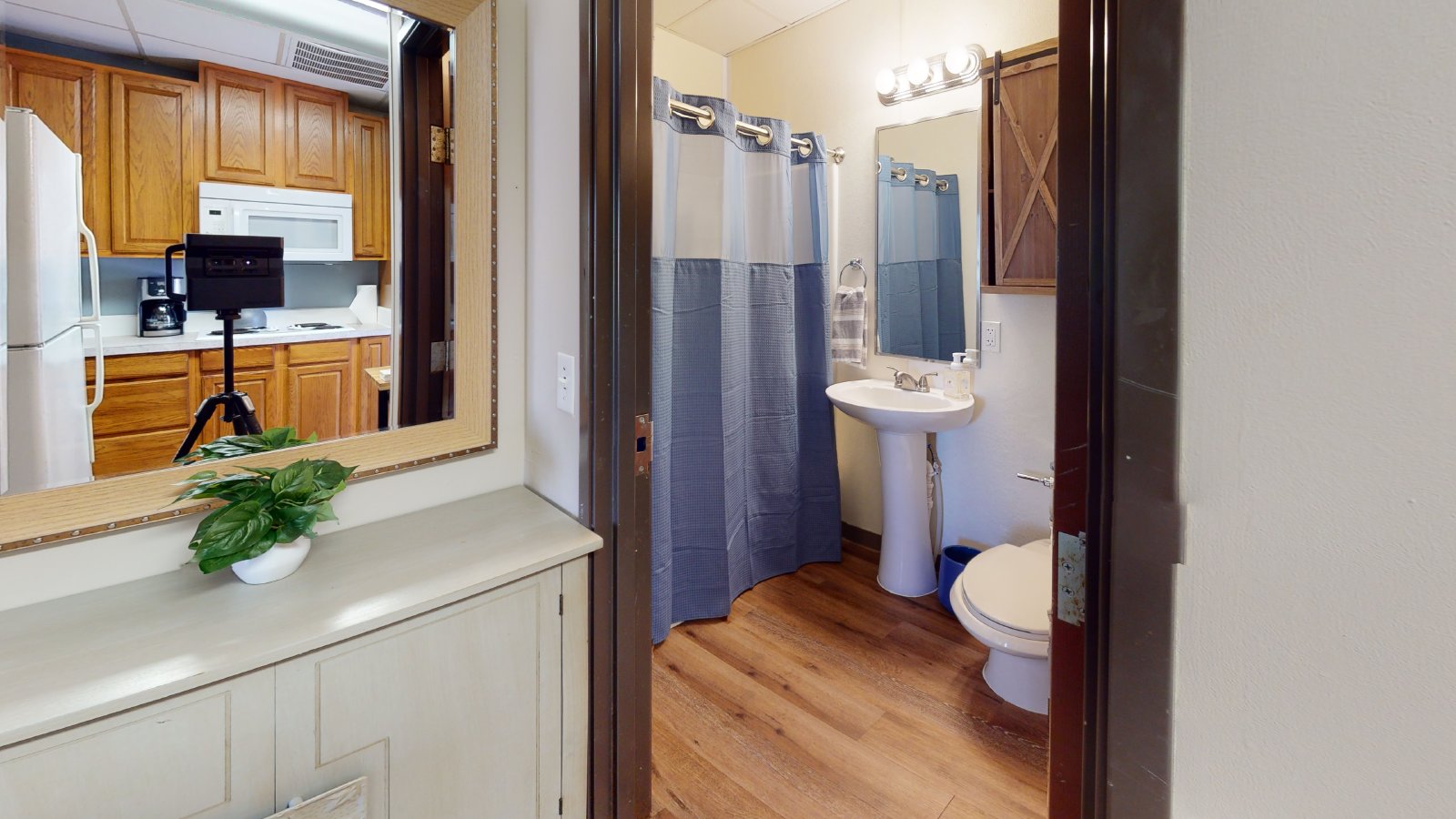 5585 Straub 102 property image