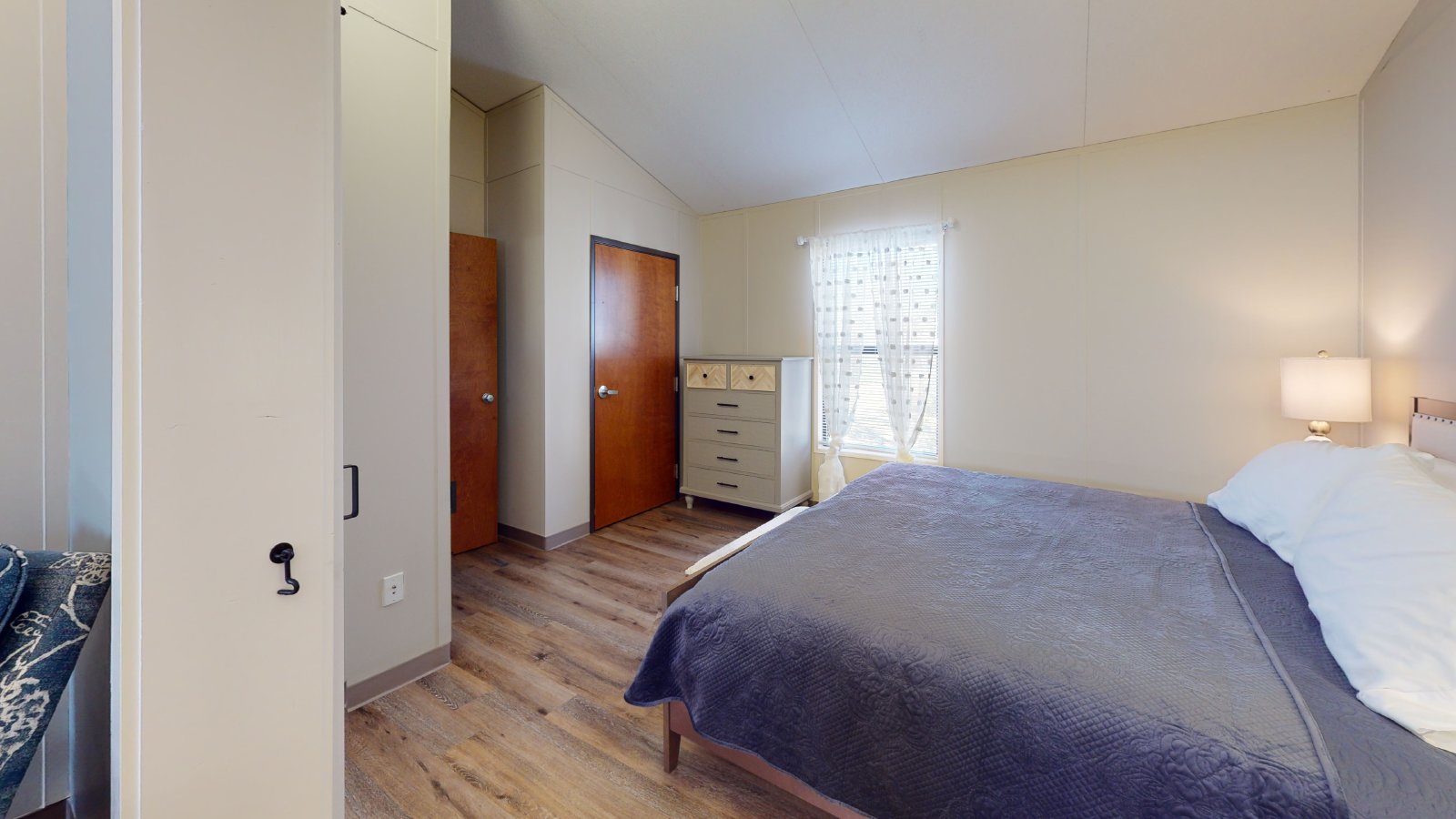 5585 Straub 102 property image