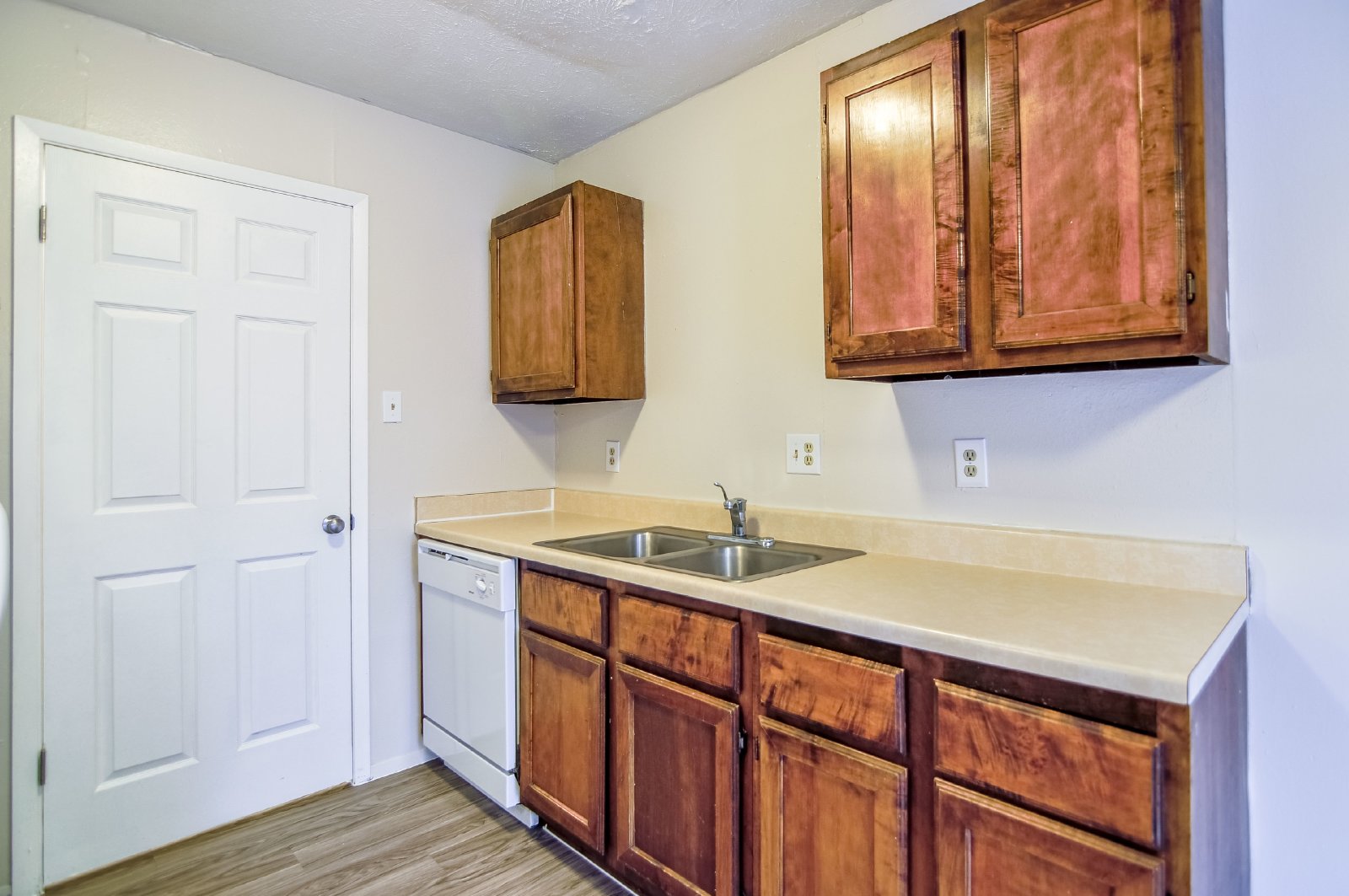 1002 Verde Dr. A property image