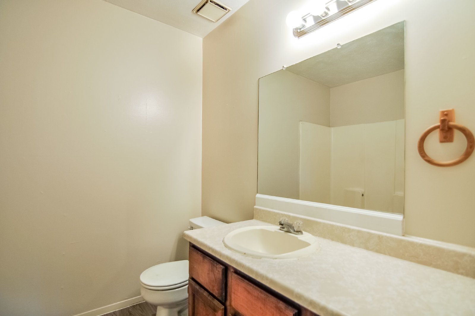 1002 Verde Dr. A property image