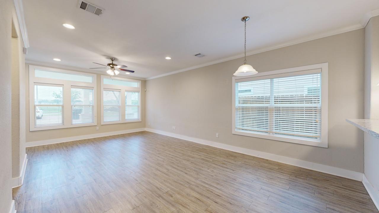 1412 Holleman property image