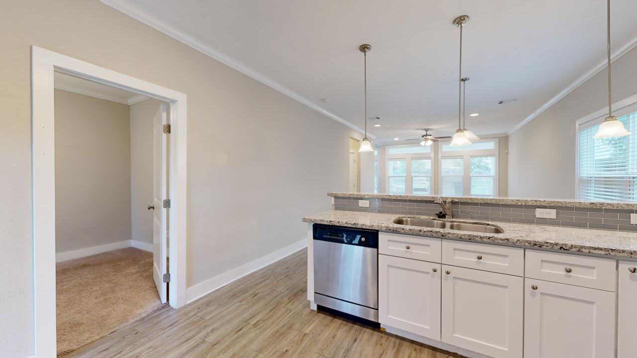 1412 Holleman property image