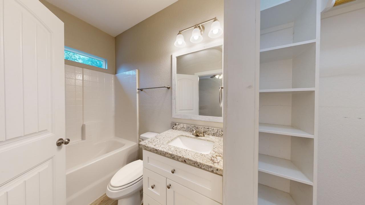 1412 Holleman property image