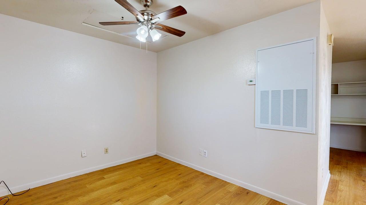 725 Peppertree Dr Apt 9 property image