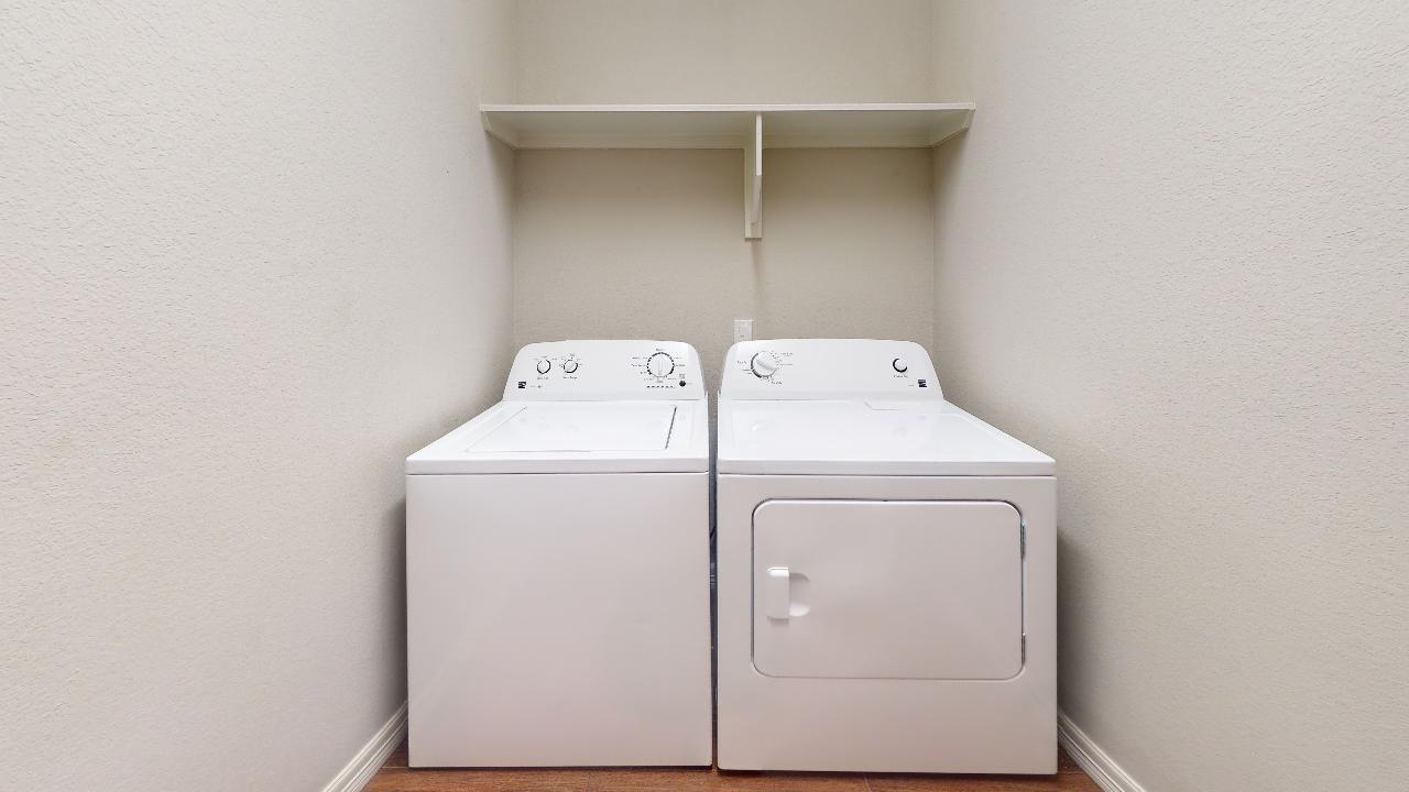 302 Gilchrist property image