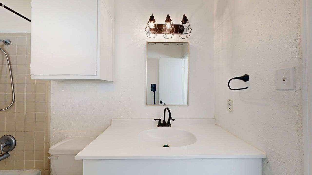 IMMEDIATE MOVE IN! property image