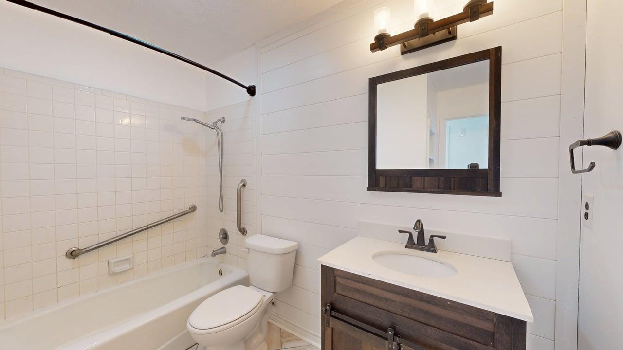 IMMEDIATE MOVE IN! property image