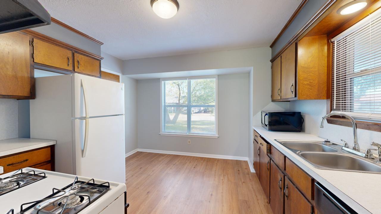 1108 Forest Glenn Court property image