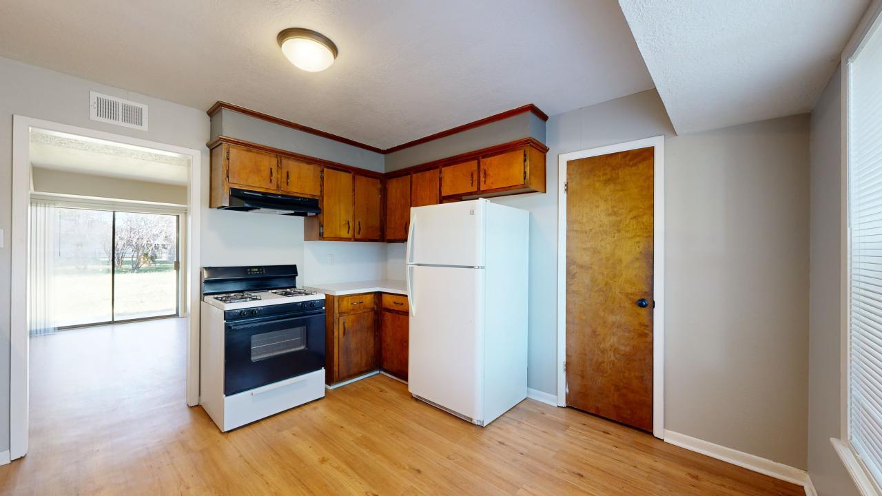 1108 Forest Glenn Court property image