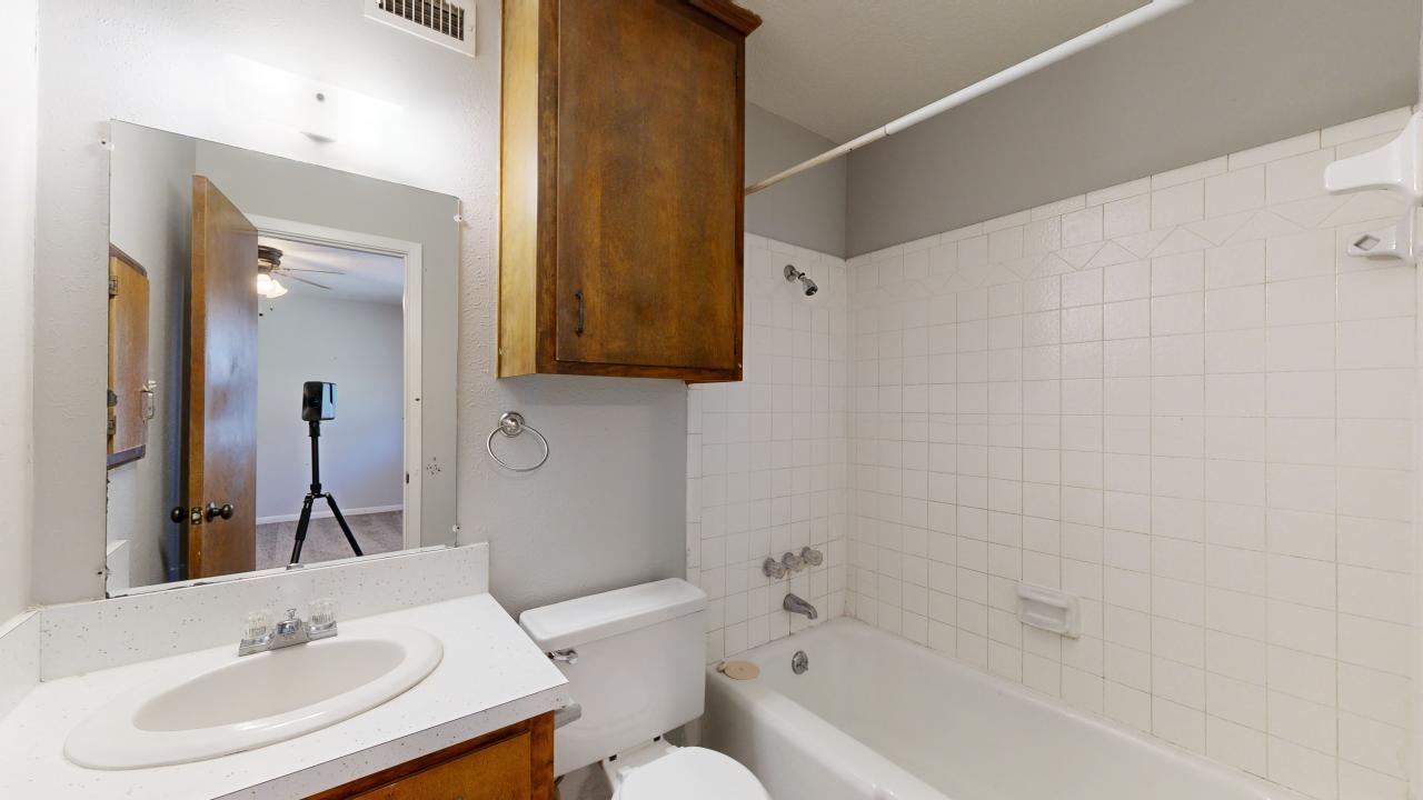 1108 Forest Glenn Court property image