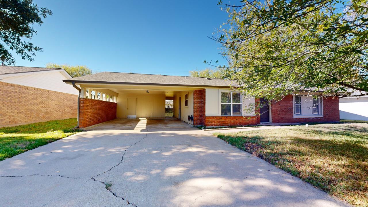 1108 Forest Glenn Court property image