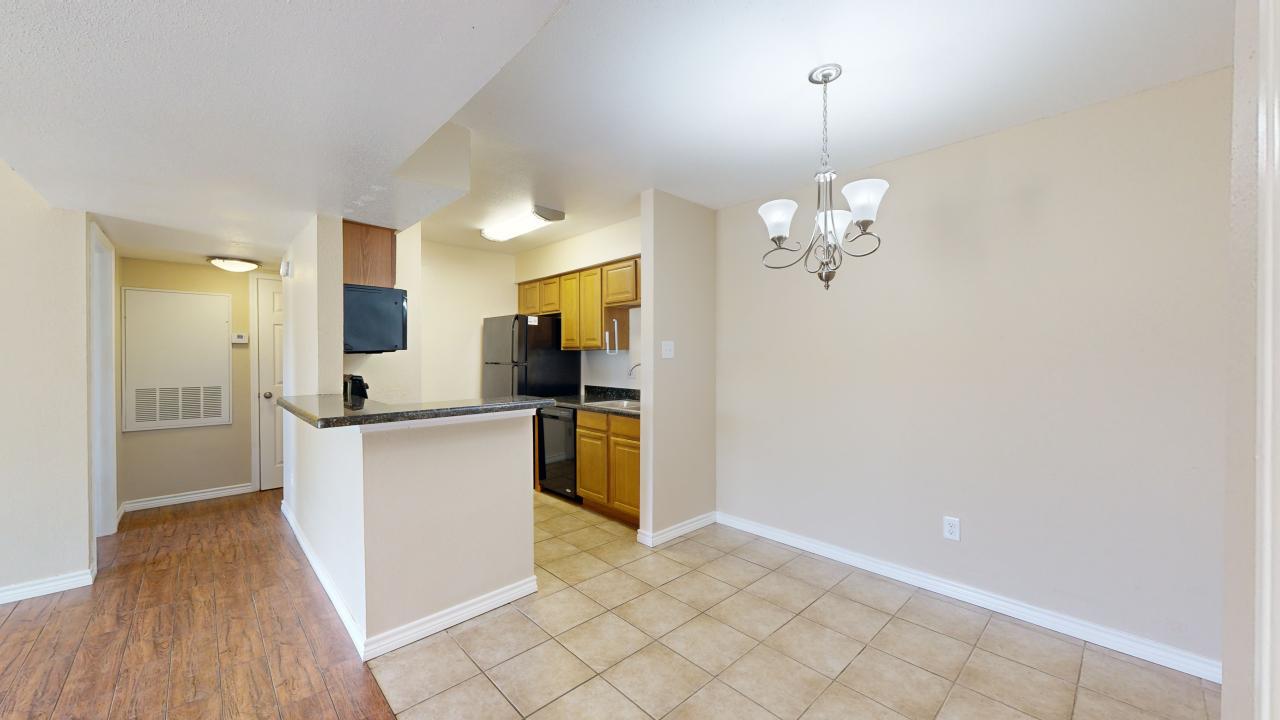 904 University Oaks Blvd #097 property image