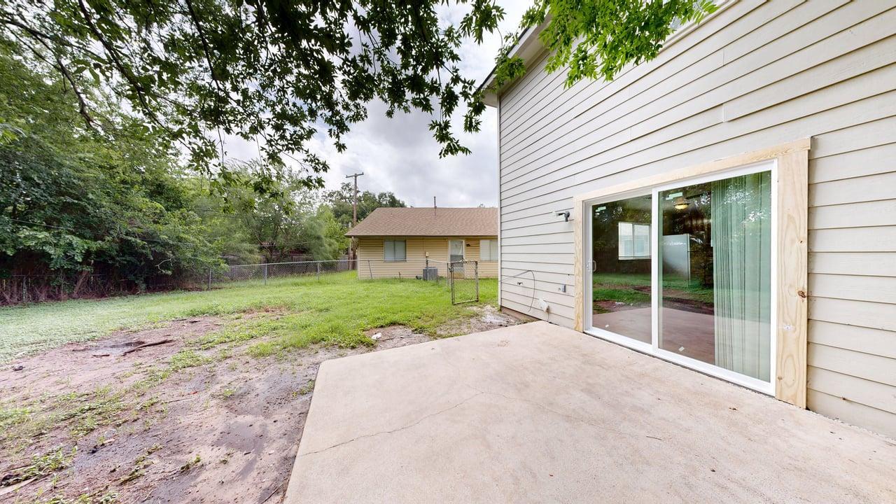 1915 Pine Tree B property image