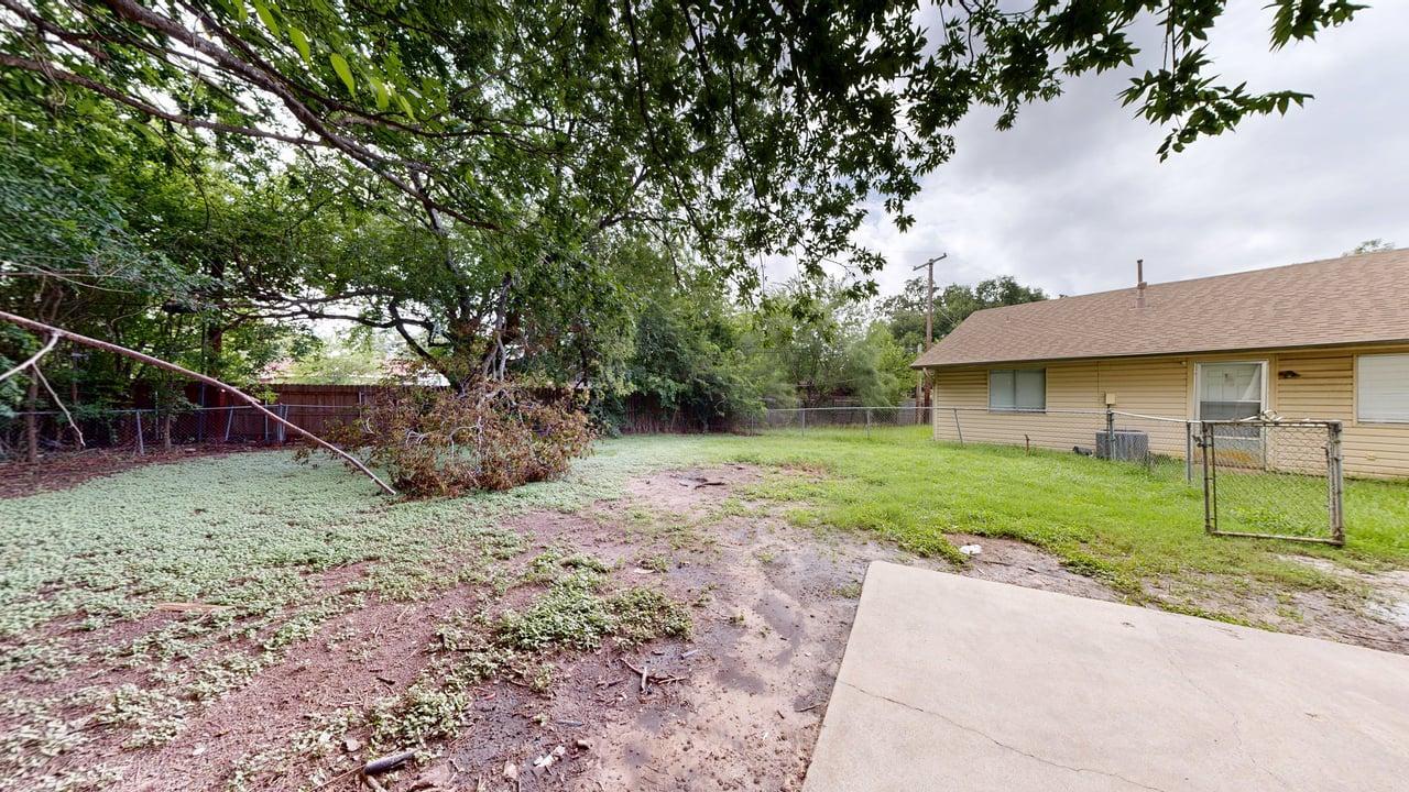 1915 Pine Tree B property image