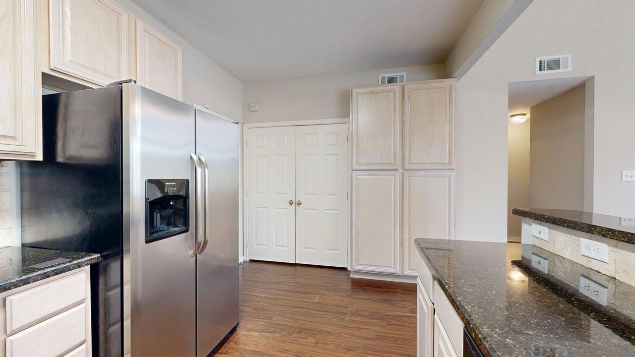 1604 Park Place property image