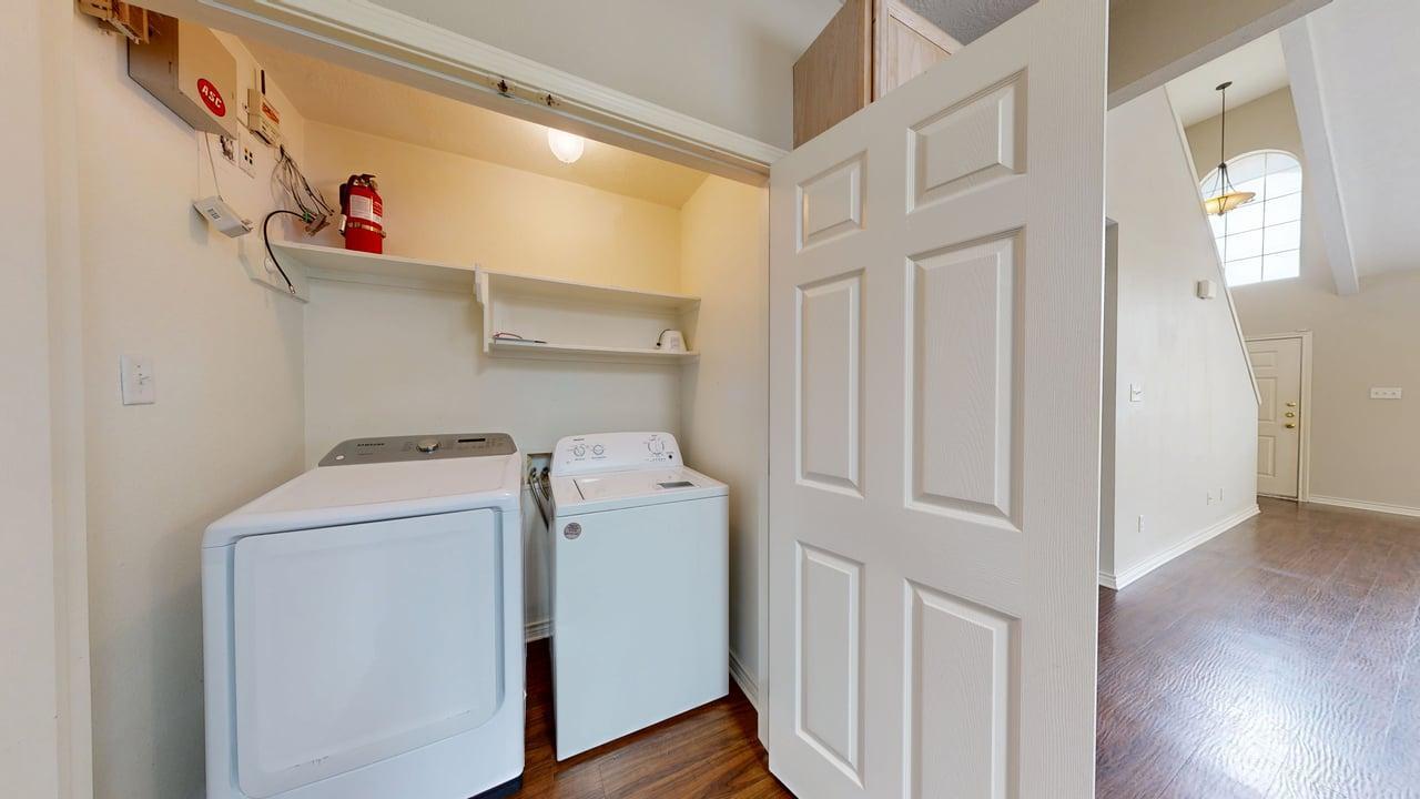 1604 Park Place property image