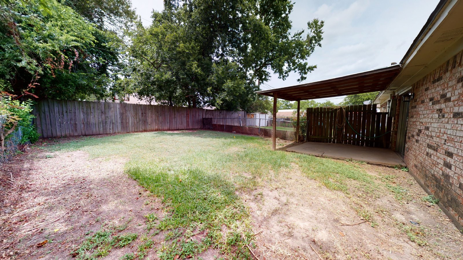 809 Llano Place property image