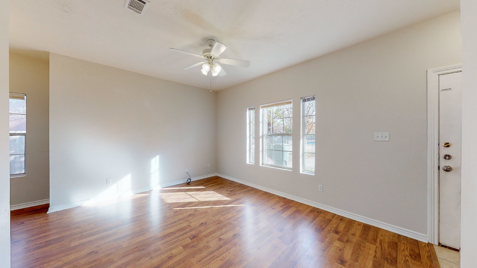 1500 Maglothin property image