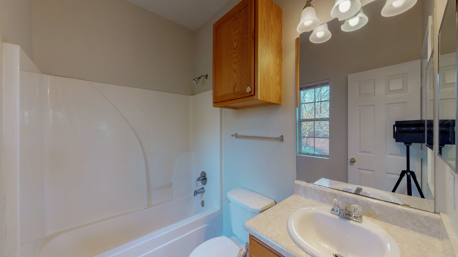 1500 Maglothin property image