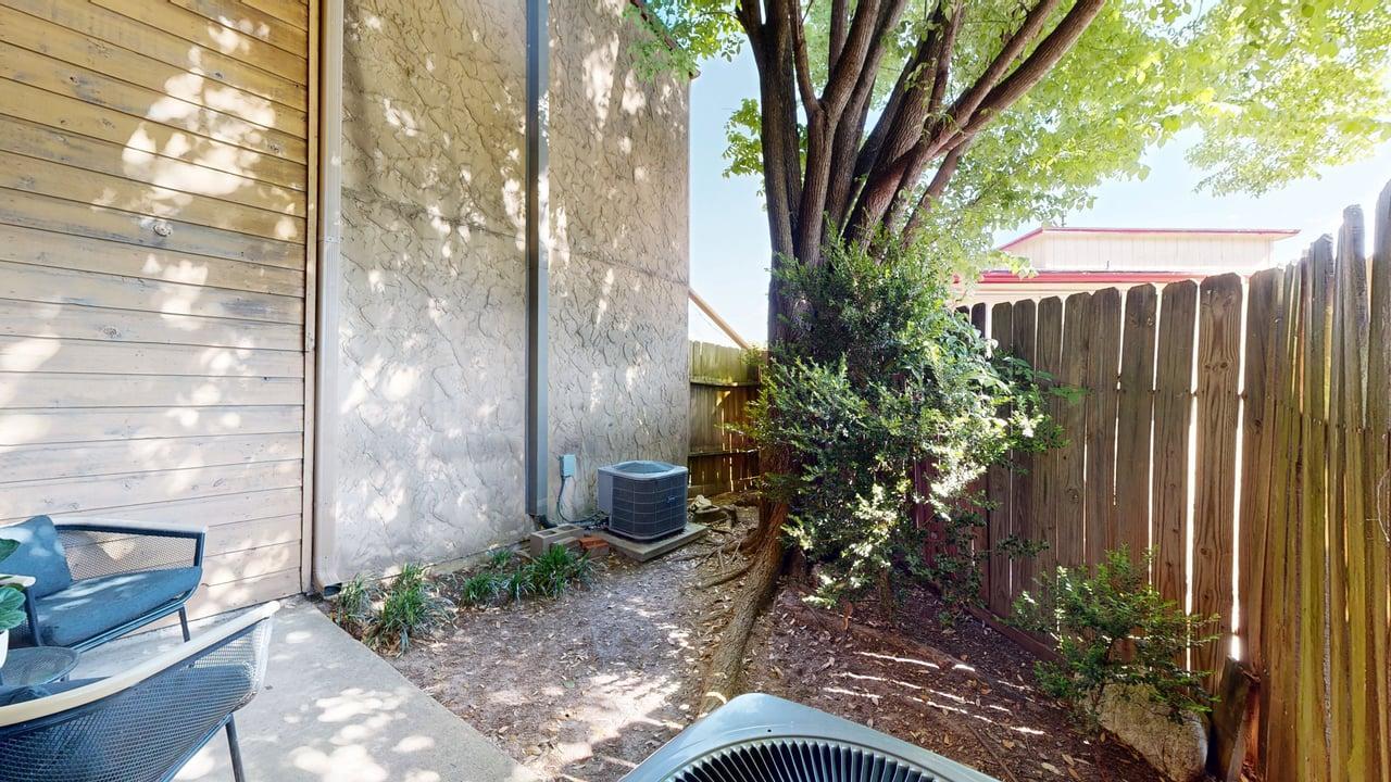 4345 Carter Creek Pky 5 property image