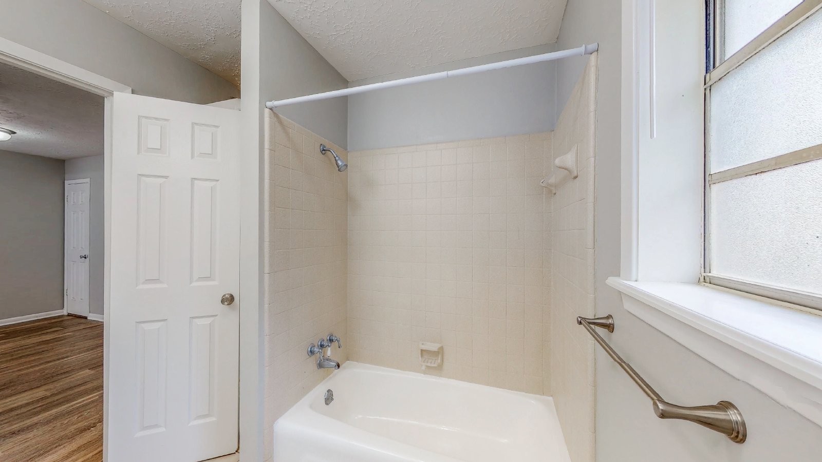 1000 Holleman Dr. property image