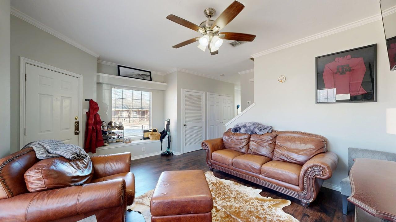 Unit D property image