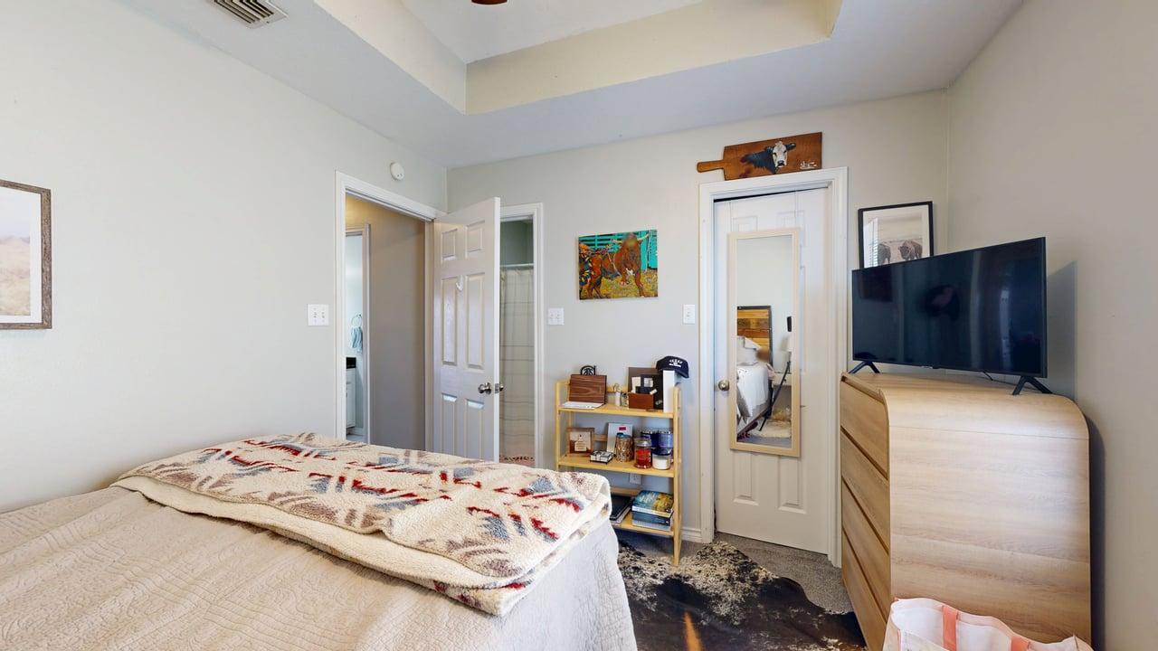 Unit D property image