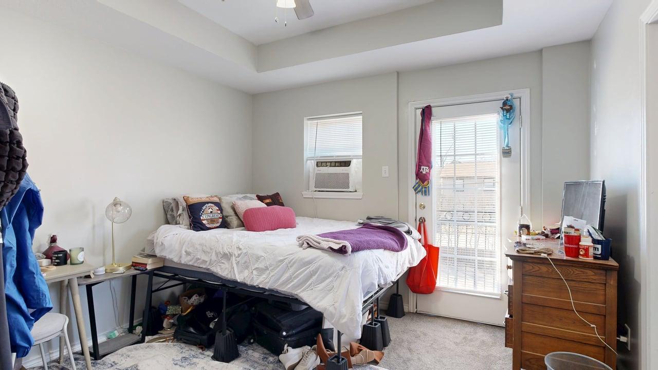 Unit D property image