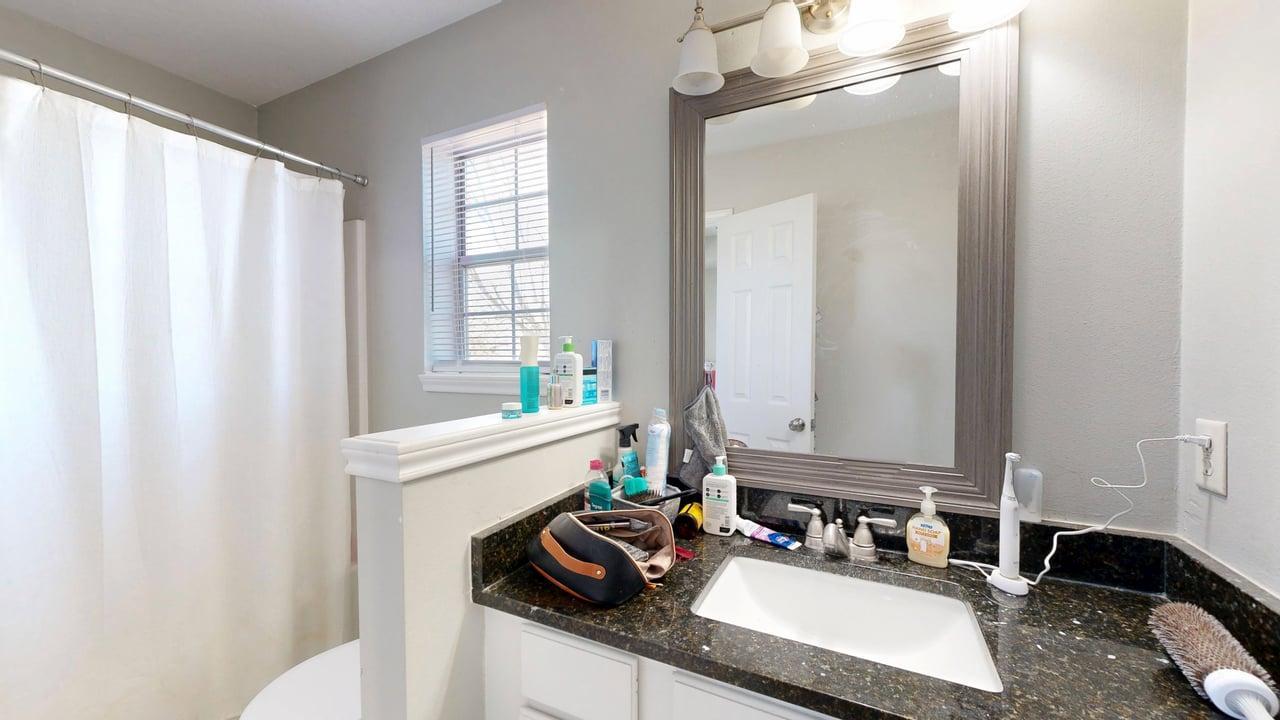 Unit D property image