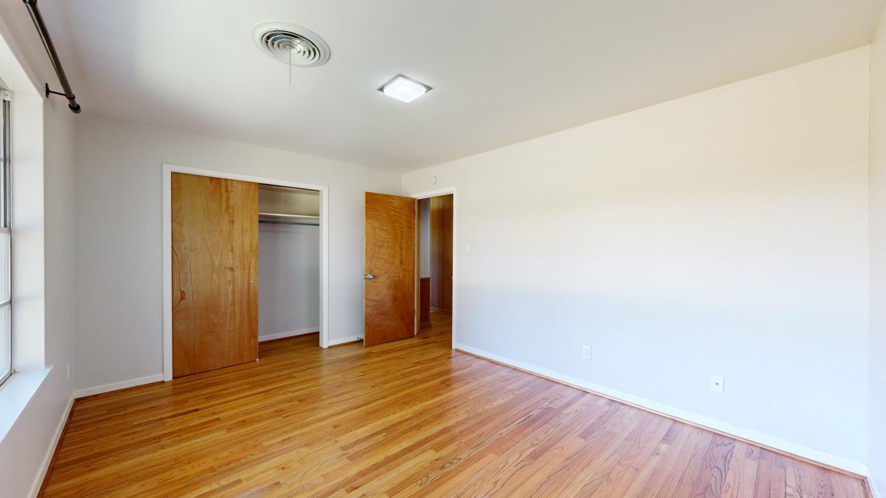 203 West Brookside Drive property image