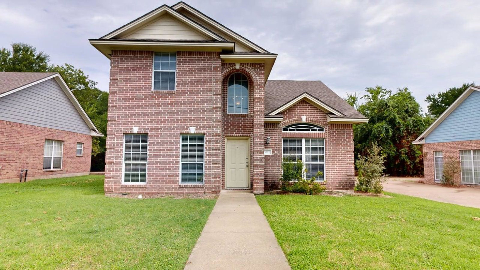 1621 Park Place property image