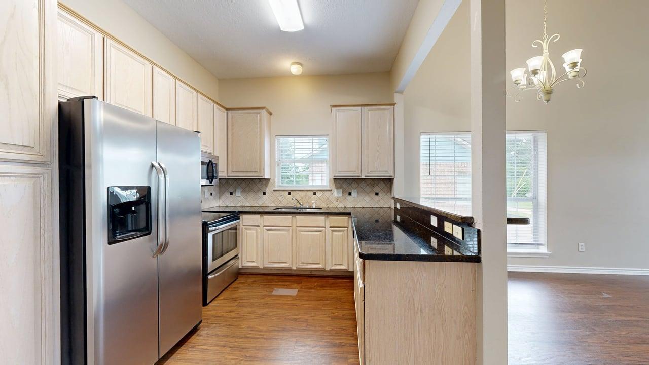 1621 Park Place property image