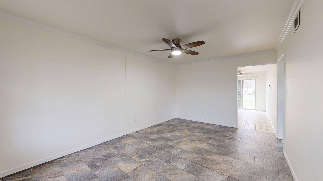 1601/1603 2 property image