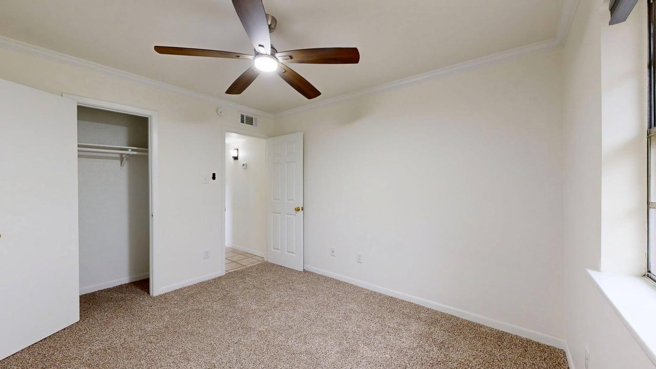 1601/1603 2 property image