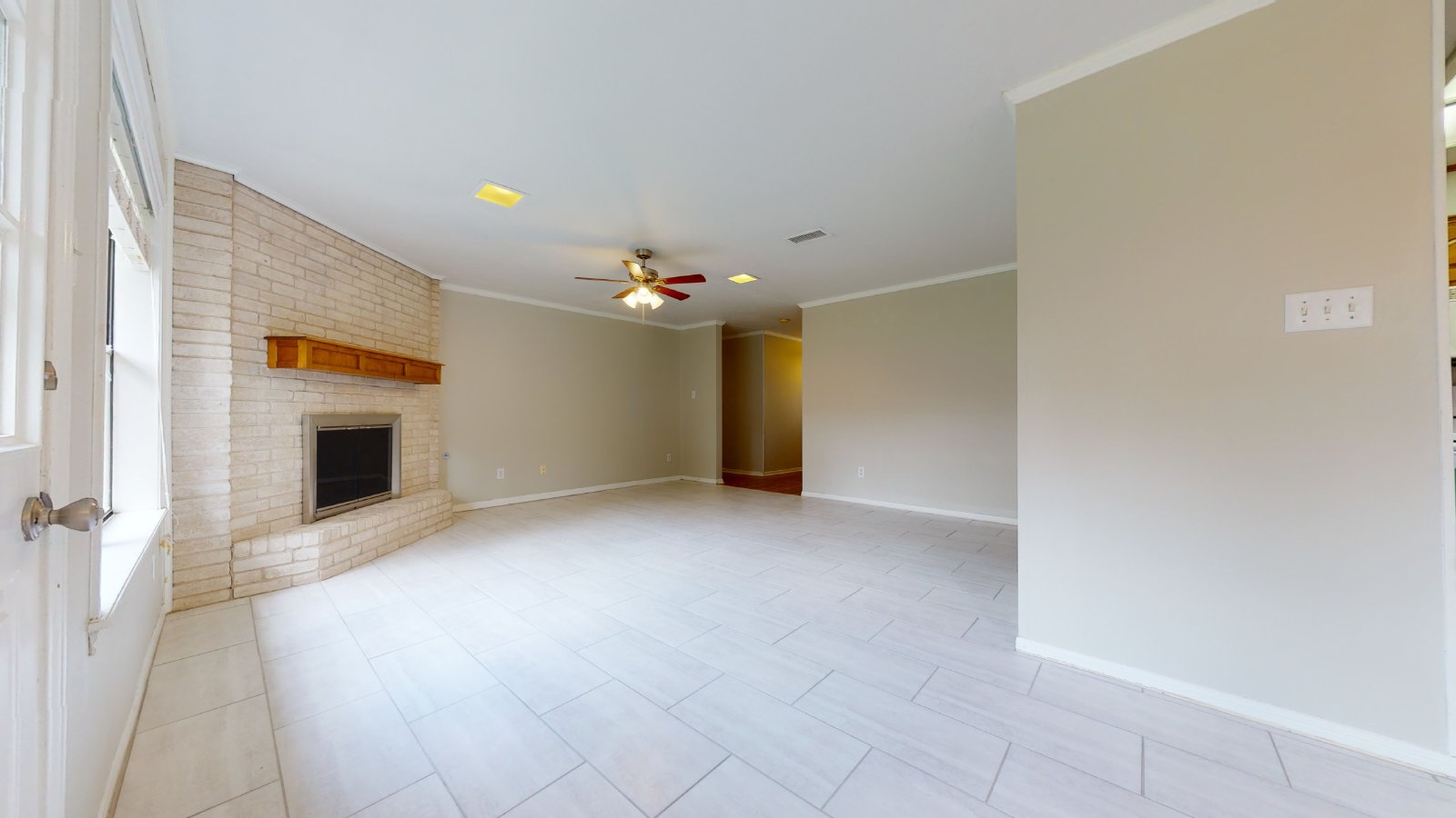 1003 Val Verde property image