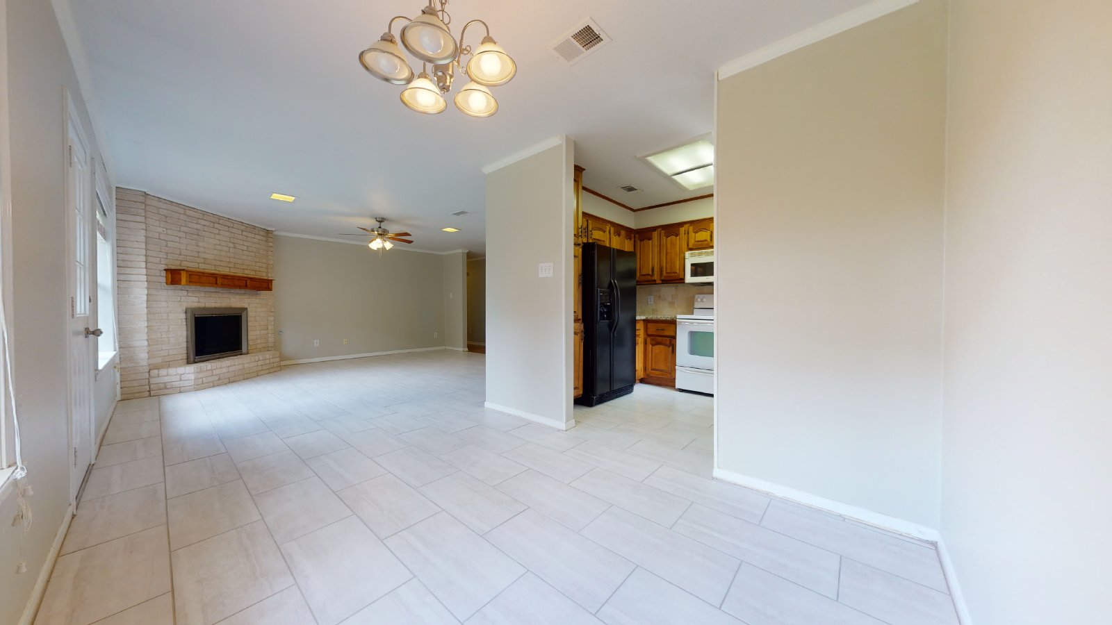 1003 Val Verde property image